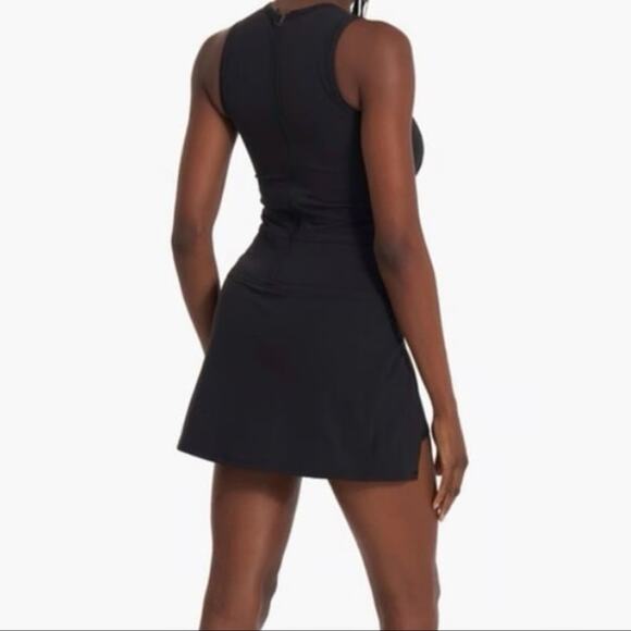 Vuori Top Spin Dress Black Stretchy Athleisure Tennis Pickleball SZ M - Picture 3 of 6